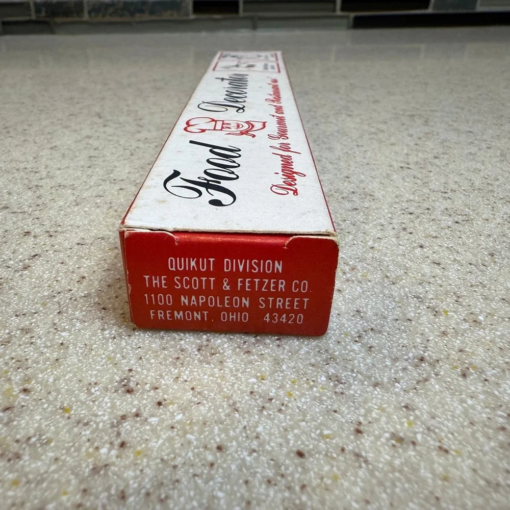 Vintage Quikut Food Decorator Stainless Steel Garnish‎ Tool USA with Box